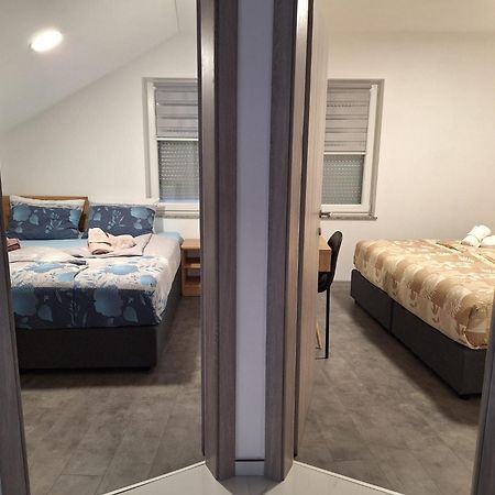 Apartmani Venecia Prozor Eksteriør bilde